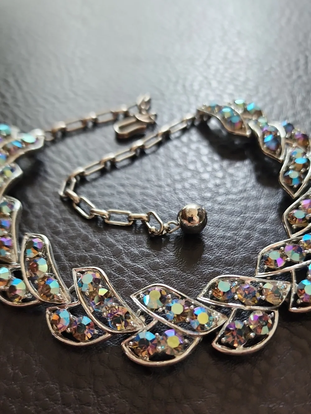 VTG Silver Tone Aurora Crystal Link Necklace
